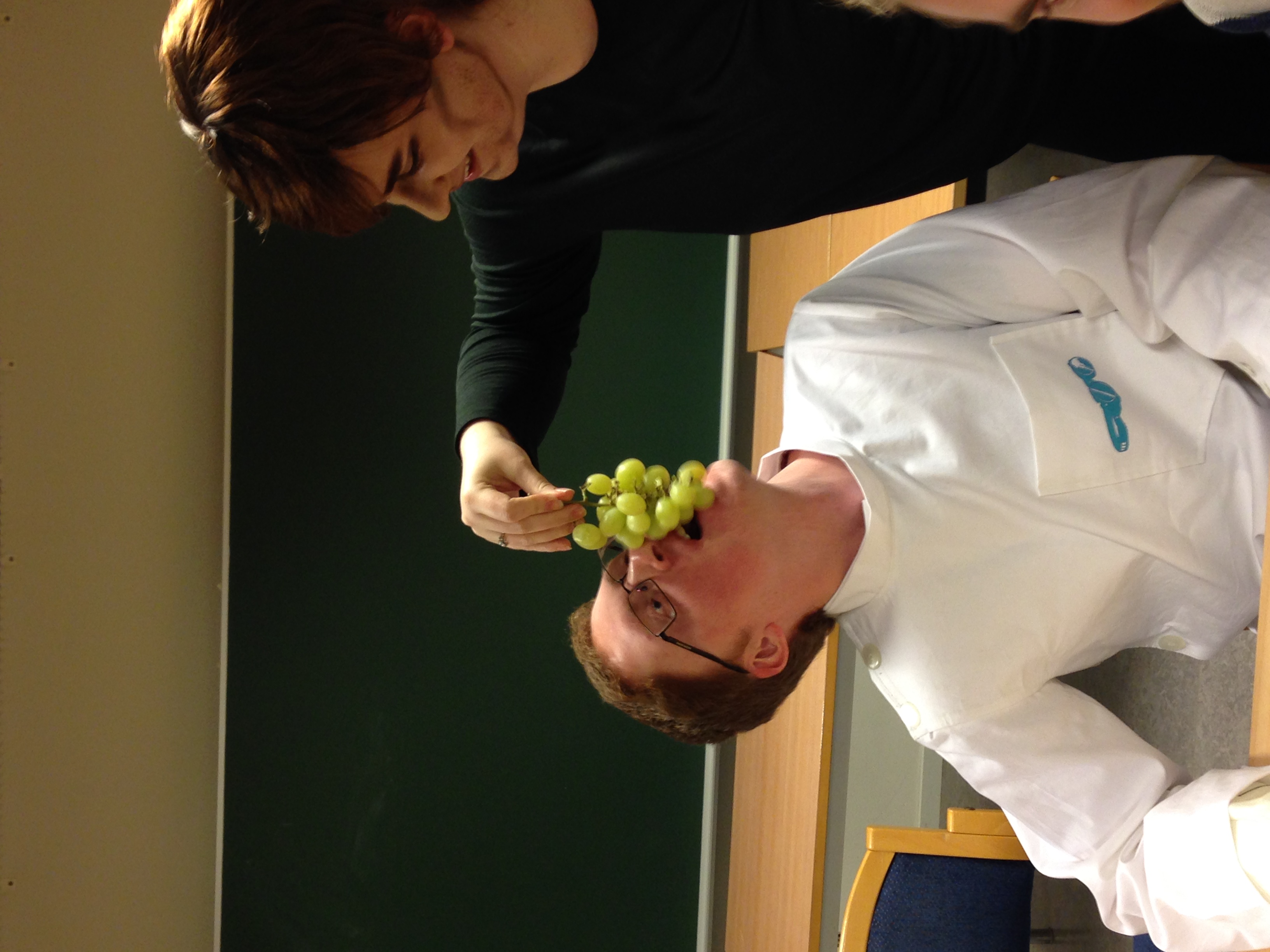 Doktorn matas av Kapten