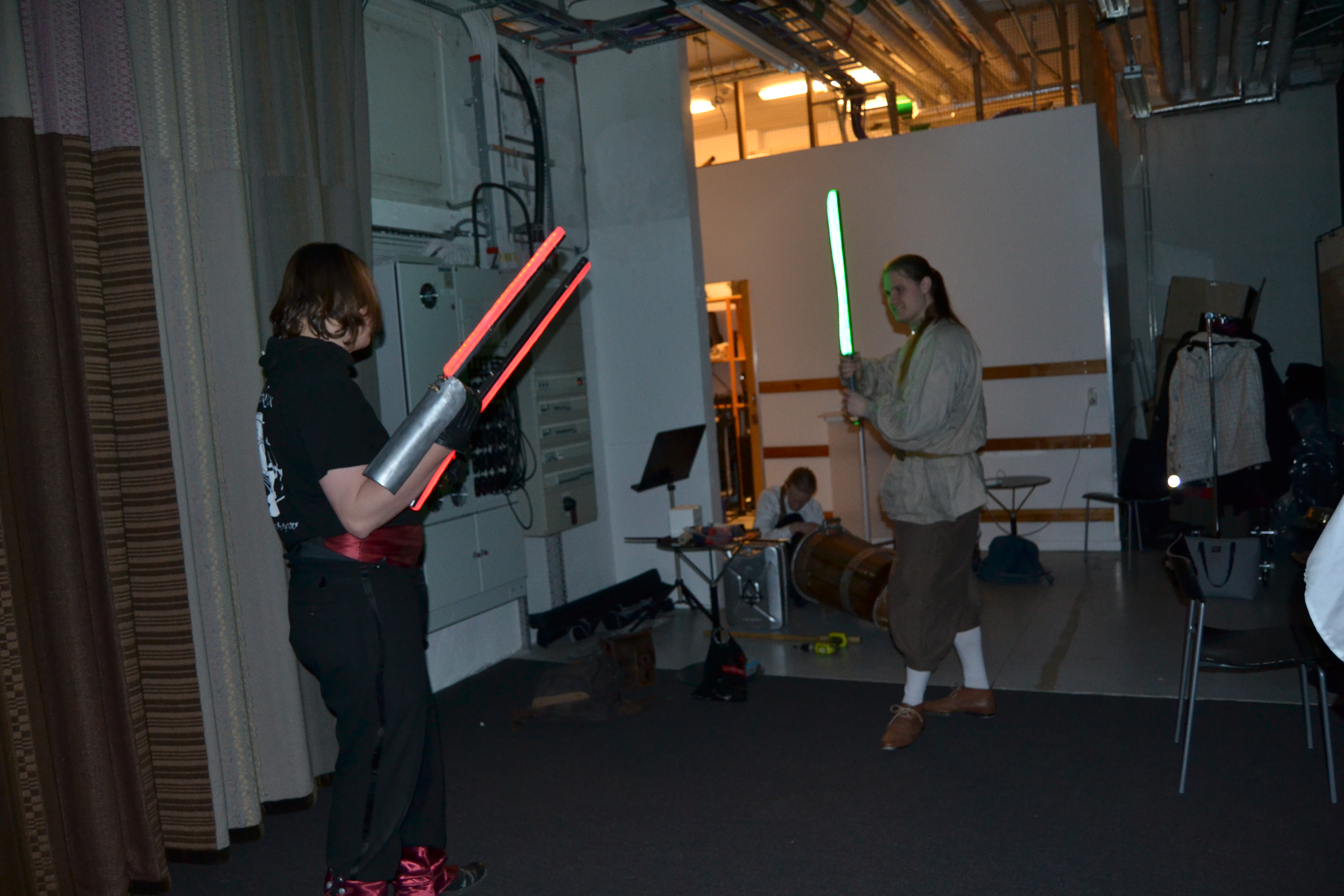 backstage1